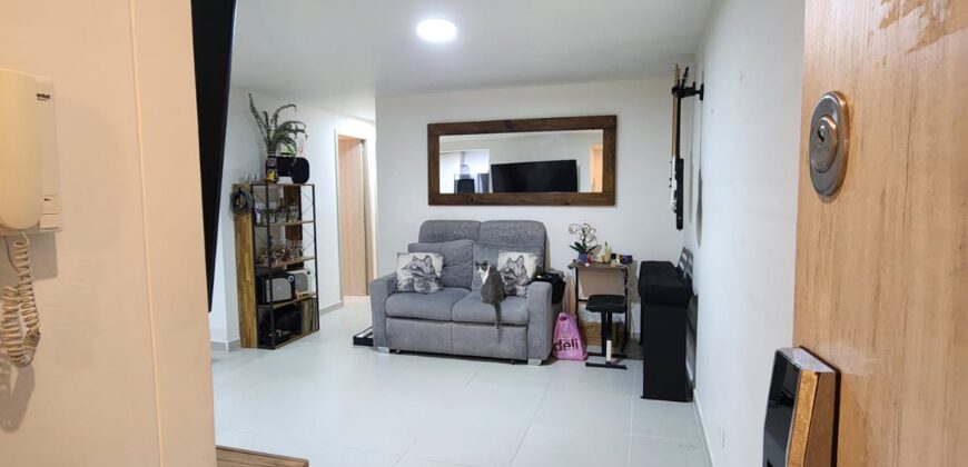 Se vende apartamento Sabaneta – Monteazul (192212034)