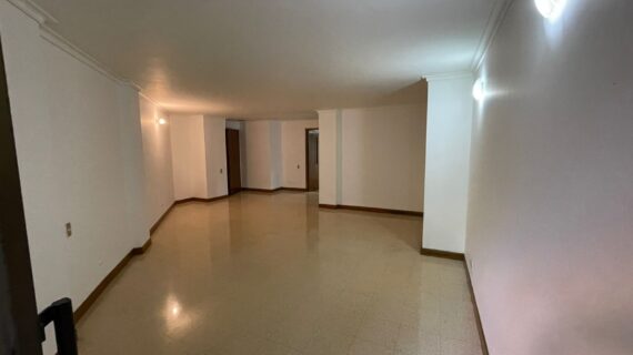 Se arrienda apartamento Envigado Bosques de Zúñiga (192349757)