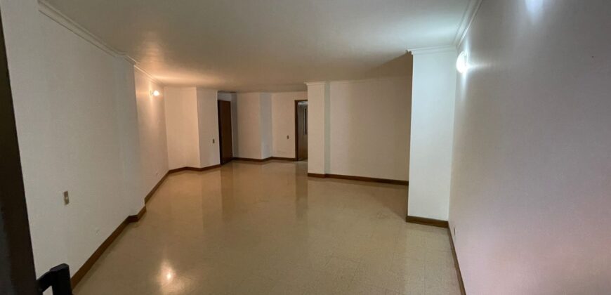 Se arrienda apartamento Envigado Bosques de Zúñiga (192349757)