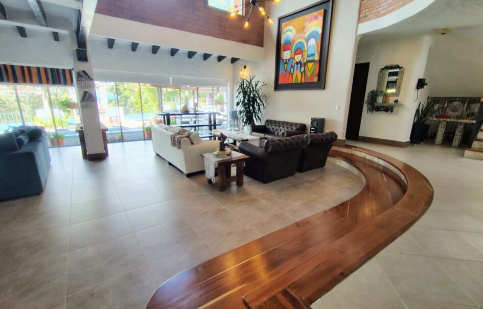 Se vende casa Envigado Loma del Escobero (192737970)