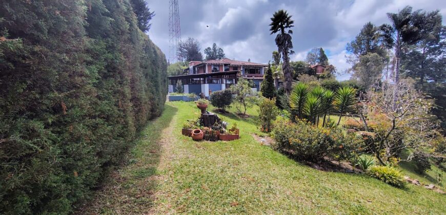 Se vende lote Envigado Loma del Escobero (	192738494)