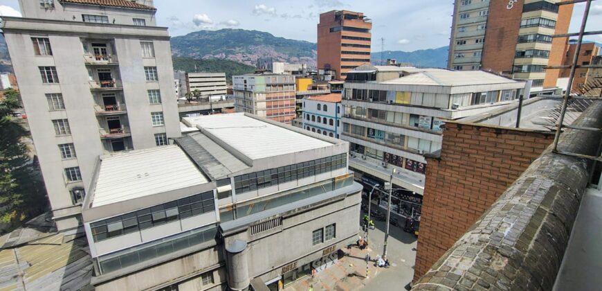 Se vende oficina Medellín La Candelería (192802663)
