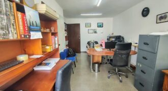 Se vende oficina Medellín La Candelería (192802663)