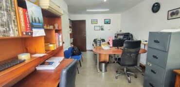 Se vende oficina Medellín La Candelería (192802663)