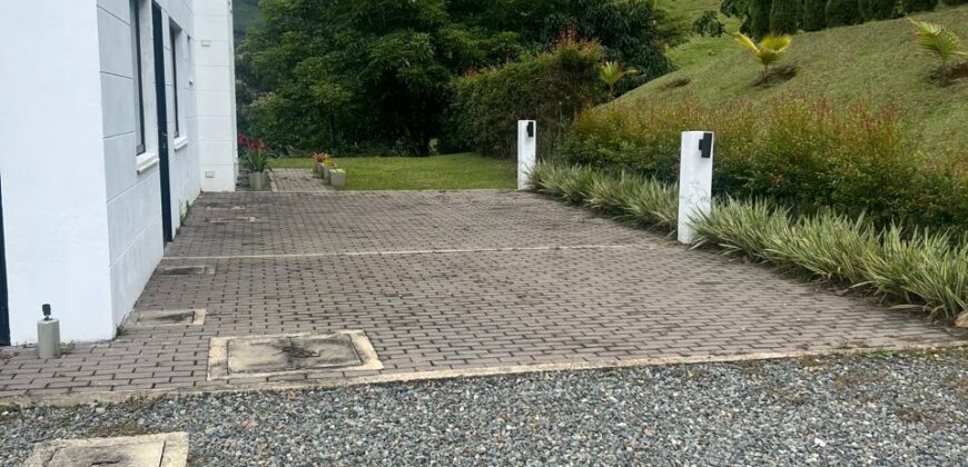 Se vende Finca Girardota  Juan Cojo (193028646)