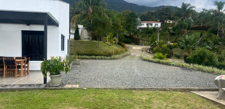 Se vende Finca Girardota  Juan Cojo (193028646)