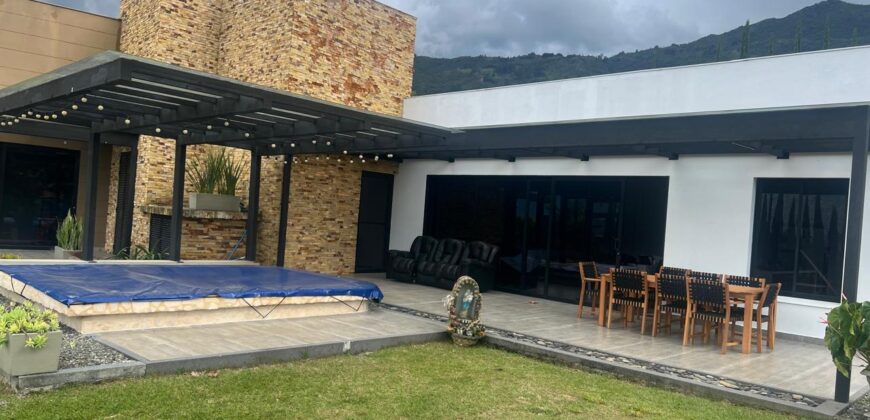 Se vende Finca Girardota  Juan Cojo (193028646)