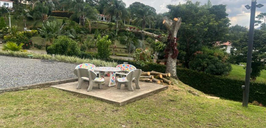 Se vende Finca Girardota  Juan Cojo (193028646)