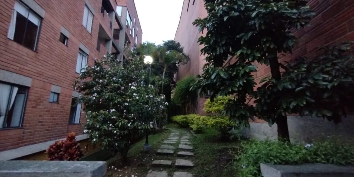 Se arrienda apartamento Sabaneta (193086899)