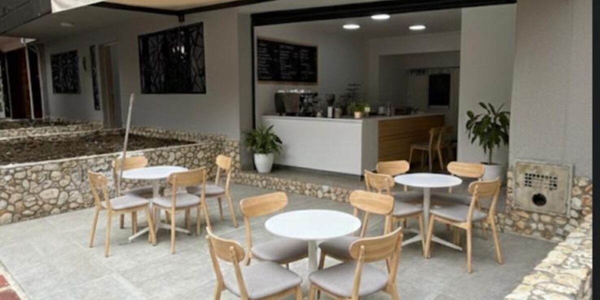 Se arrienda local Medellin – Laureles (193242879)