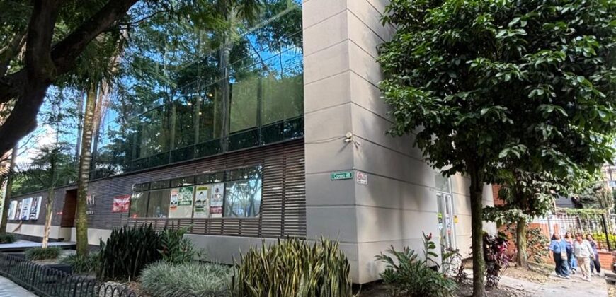 Se arrienda local Envigado – Frente a Viva Envigado (193247616)
