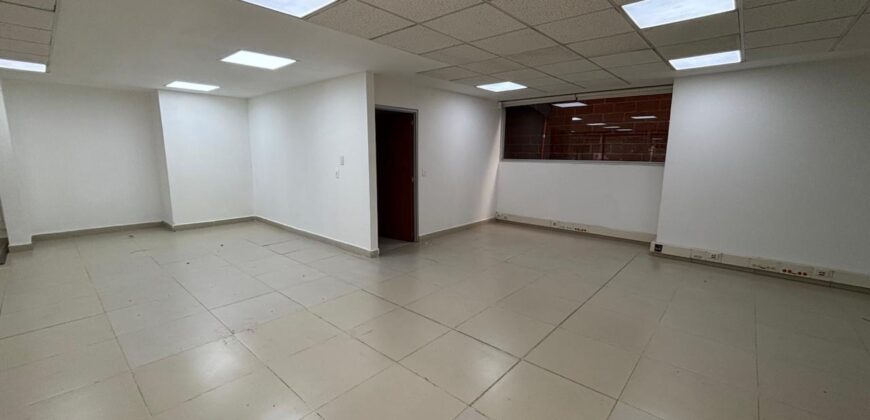 Se arrienda local Envigado – Frente a Viva Envigado (193247616)