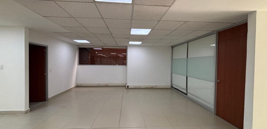 Se arrienda local Envigado – Frente a Viva Envigado (193247616)