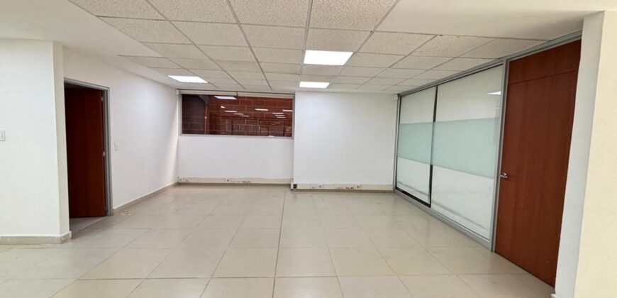 Se arrienda local Envigado – Frente a Viva Envigado (193247616)