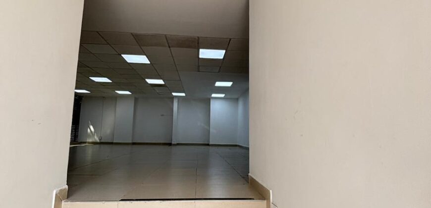 Se arrienda local Envigado – Frente a Viva Envigado (193247616)