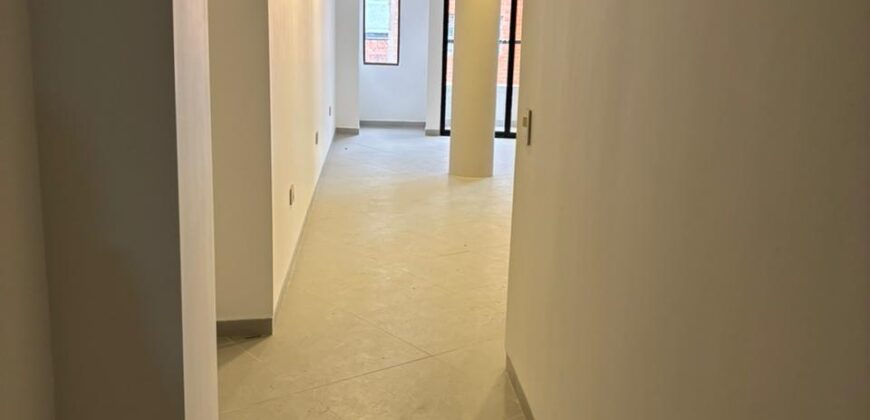 Se arrienda apartamento Sabaneta – cerca al Parque (193270630)