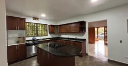 Finca en arriendo Envigado – Sector El Salado (193290824)
