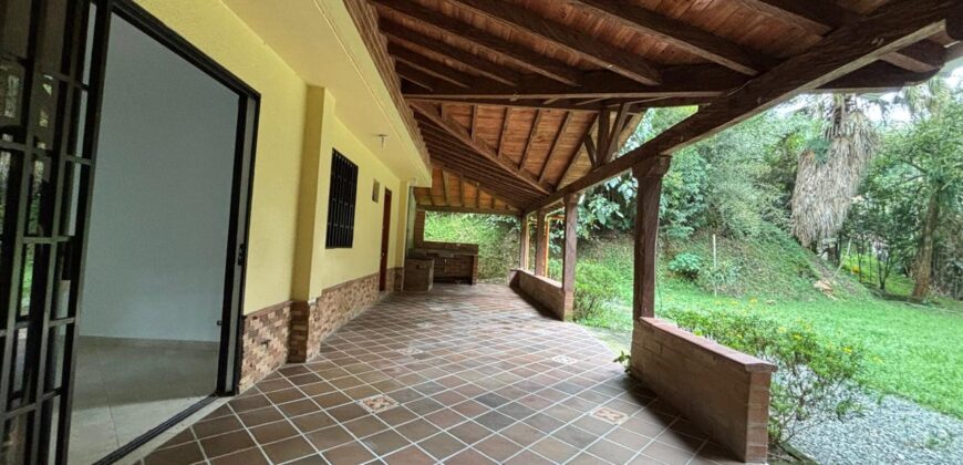 Finca en arriendo Envigado – Sector El Salado (193290824)