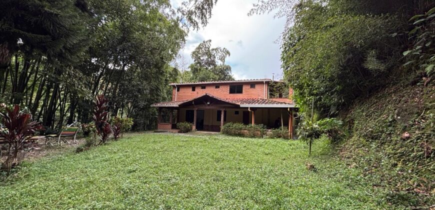 Finca en arriendo Envigado – Sector El Salado (193290824)