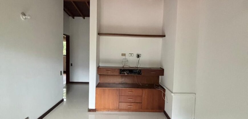 Finca en arriendo Envigado – Sector El Salado (193290824)