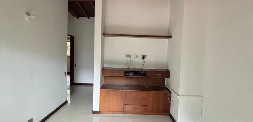 Finca en arriendo Envigado – Sector El Salado (193290824)