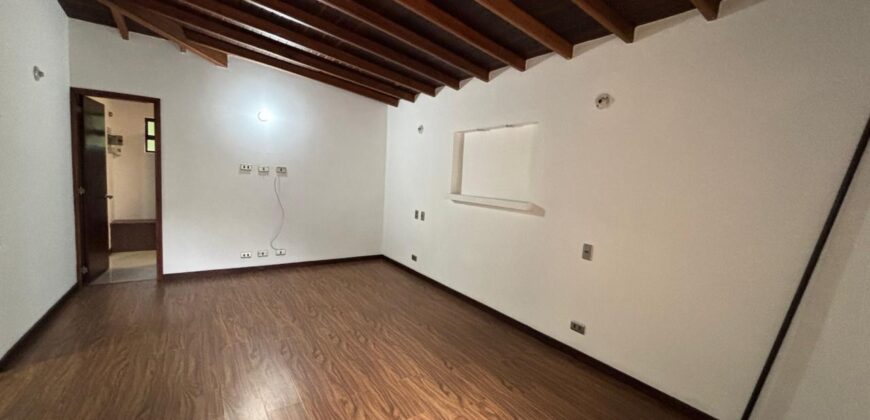 Finca en arriendo Envigado – Sector El Salado (193290824)