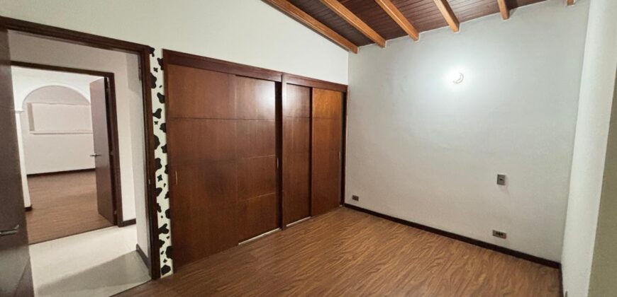 Finca en arriendo Envigado – Sector El Salado (193290824)