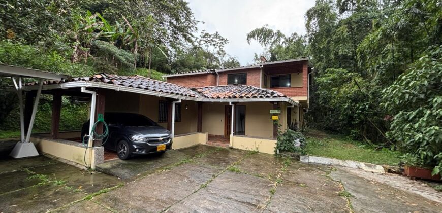 Finca en arriendo Envigado – Sector El Salado (193290824)