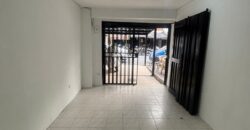 Se arrienda casa local Medellín – Cristo Rey