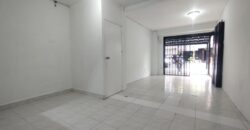 Se arrienda casa local Medellín – Cristo Rey