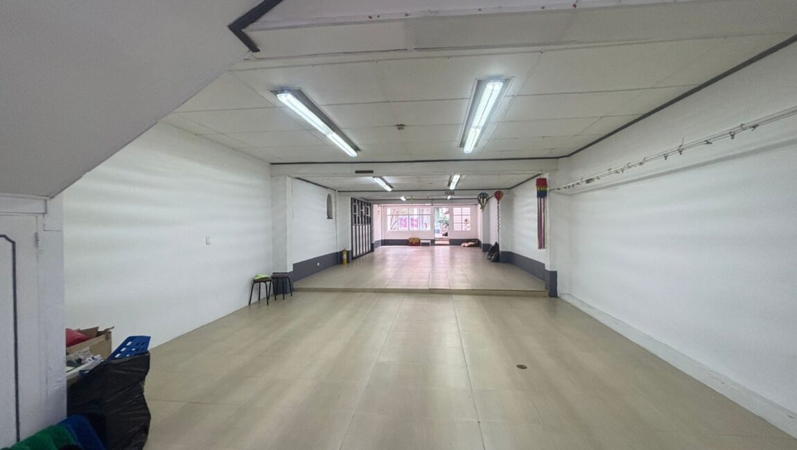 Se arrienda casa comercial Envigado (193857873)