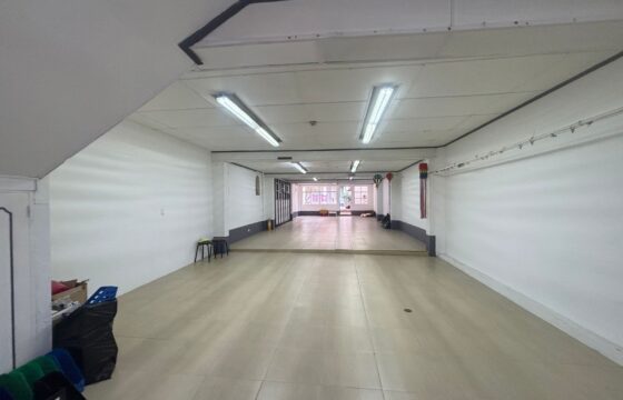 Se arrienda casa comercial Envigado (193857873)