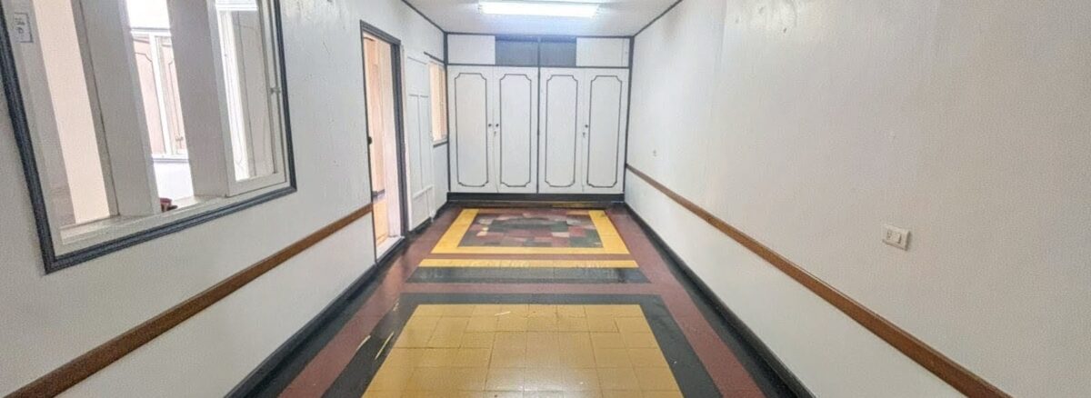 Se arrienda casa local Envigado cerca al parque (193857873)