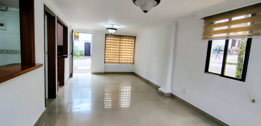 Se arrienda casa Envigado El Dorado (193863127)