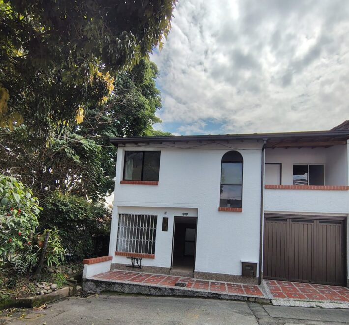 Se arrienda casa Envigado El Dorado (193865540)