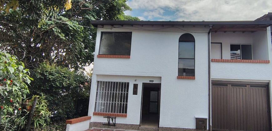 Se arrienda casa Envigado El Dorado (193865540)