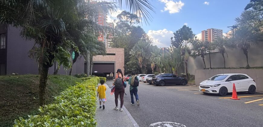 Se arrienda apartamento Sabaneta Prados (193960097)