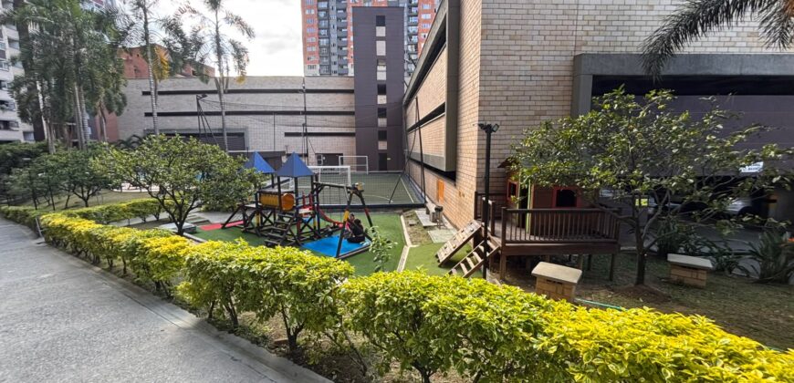 Se arrienda apartamento Sabaneta Prados (193960097)