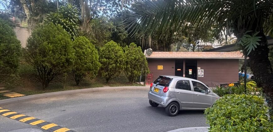 Se arrienda apartamento Sabaneta Prados (193960097)