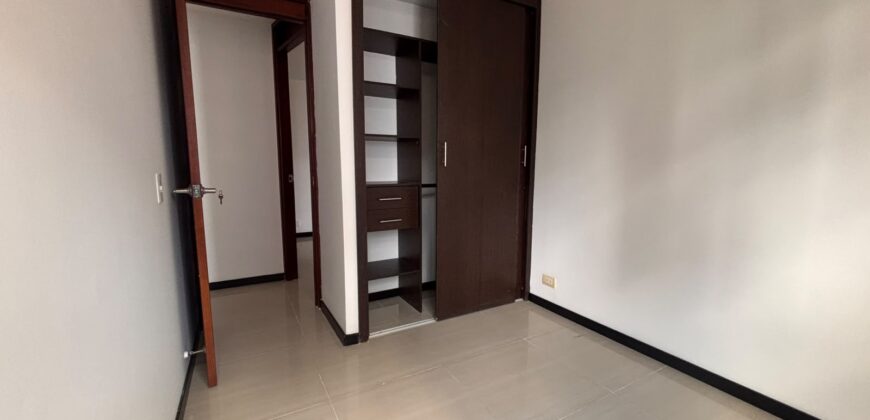 Se arrienda apartamento Sabaneta Prados (193960097)