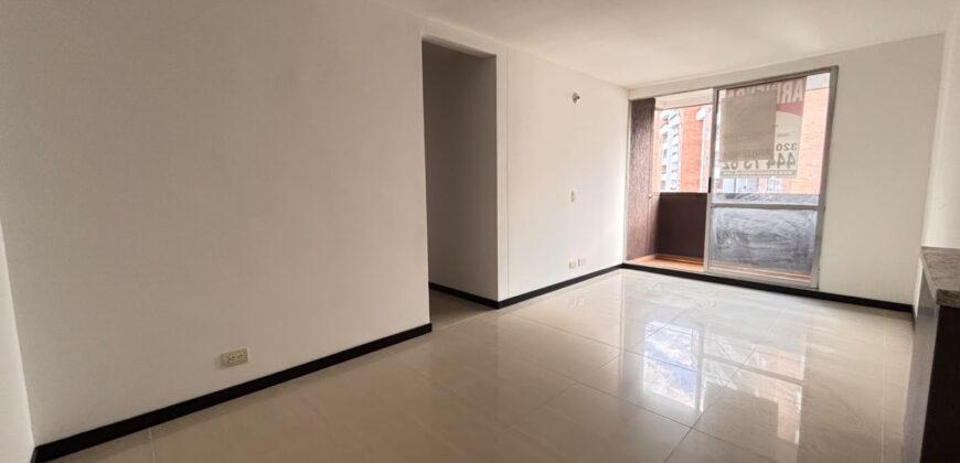 Se arrienda apartamento Sabaneta Prados (193960097)