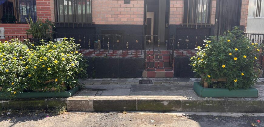 Se arrienda casa Envigado – Las Flores