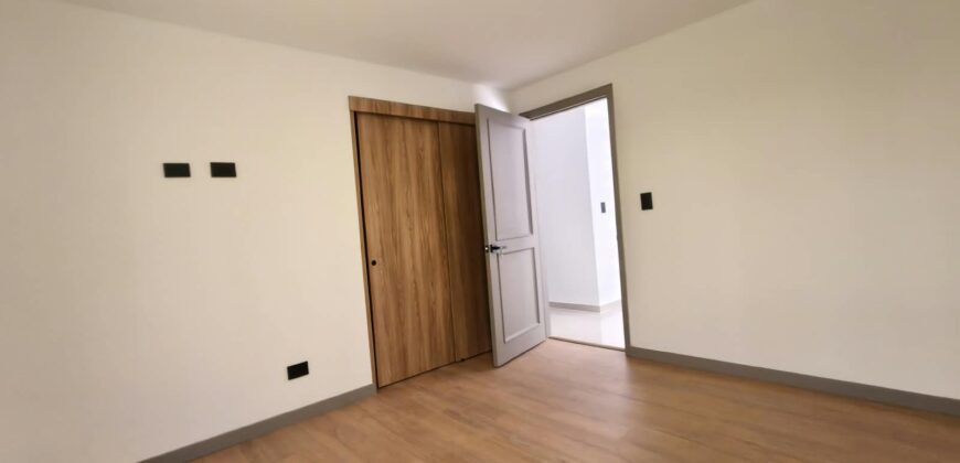 Se arrienda apartamento Medellín – Castropol (194141453)