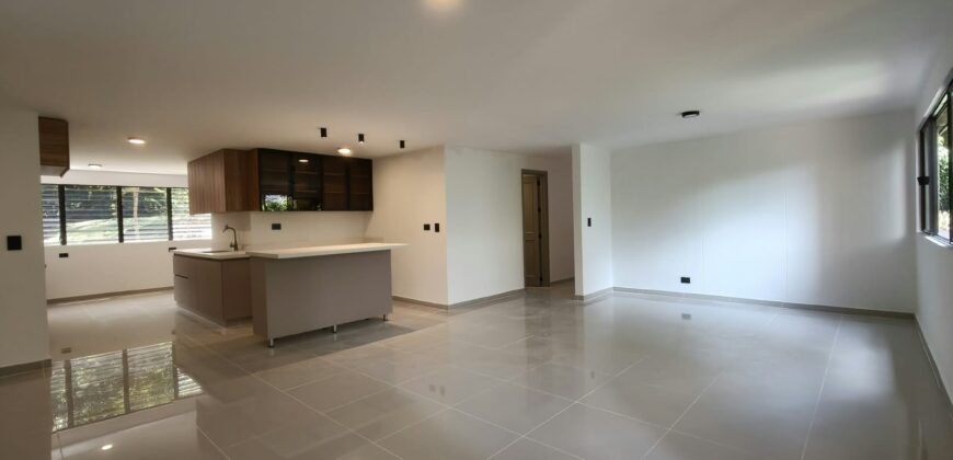 Se arrienda apartamento Medellín – Castropol (194141453)