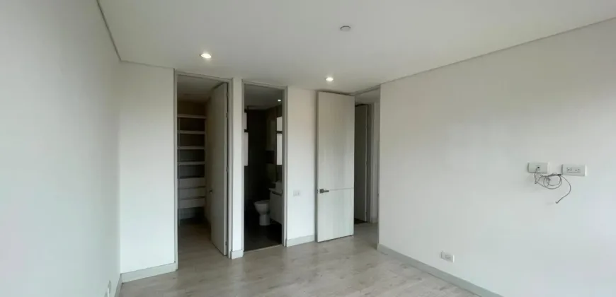Se arrienda apartamento Envigado Loma de las Brujas (194288184)