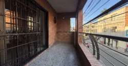Se arrienda casa comercial Envigado centro 	(194312244)