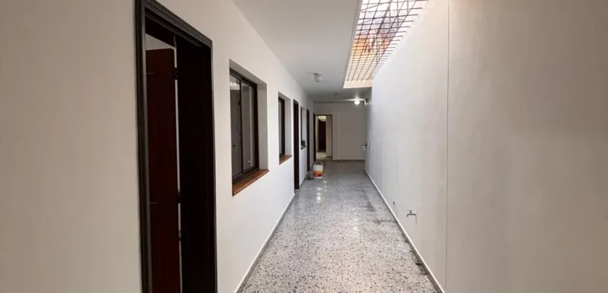 Se arrienda casa comercial Envigado centro 	(194312244)
