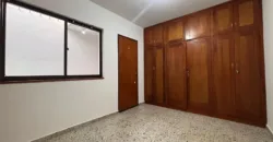 Se arrienda casa comercial Envigado centro 	(194312244)